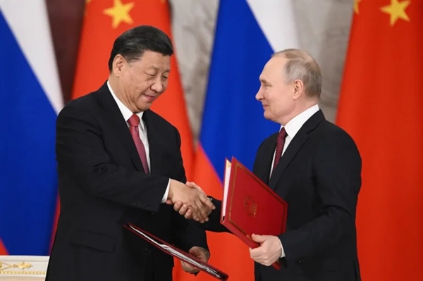 Tổng thống Nga Vladimir Putin và Chủ tịch Trung Quốc Tập Cận Bình đã ký một thỏa thuận mới tại Điện Kremlin ở Moscow.