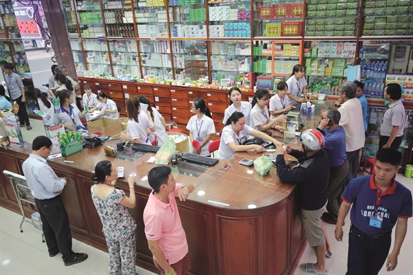 Hệ thống nhà thuốc Long Châu tại TP.HCM. Ảnh: Quý Hòa.
