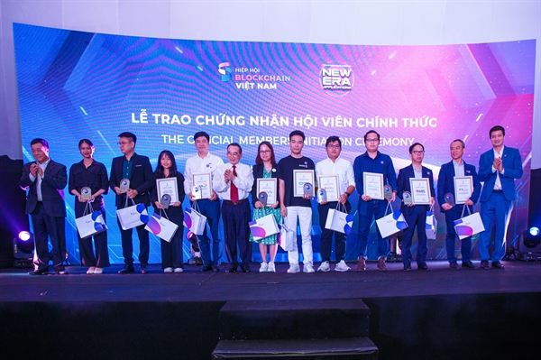 Lễ trao chứng nhận hội viên chính thức