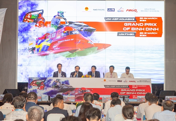 Dua thuyen may Nha nghe Quoc te Grand Prix of Binh Dinh 2024