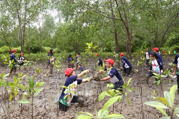 “Vì một hành tinh xanh” ngày càng được lan tỏa và hưởng ứng bởi đông đảo nhân viên, đại lý, khách hàng của AIA Việt Nam.