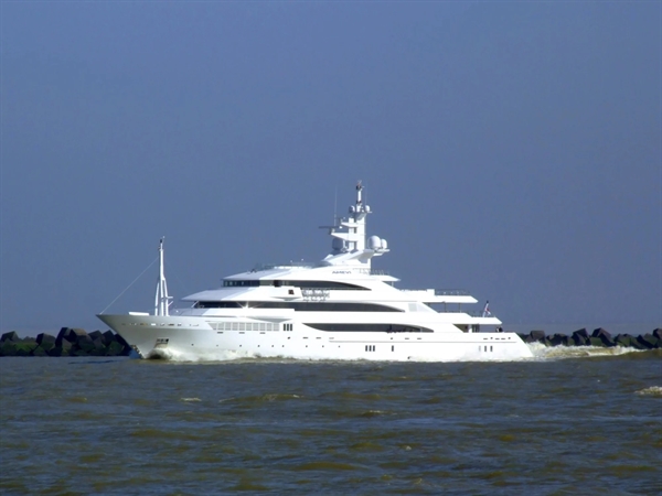 Amevi do Hà Lan sản xuất là một trong những du thuyền được đánh giá cao của ông trùm thép Ấn Độ Lakshmi Mittal. Ảnh: Wikimedia Commons