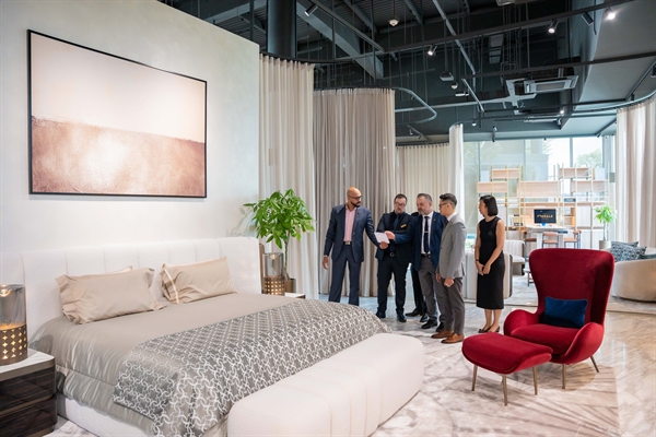 Bên cạnh nội thất châu  u, các chuyên gia quốc tế của Modale còn cung cấp dịch vụ thiết kế nội thất và fit-out cho các khách hàng Masterise Homes.