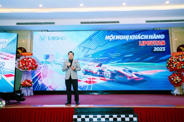 Ông Lê Văn Thịnh – Giám đốc Kinh doanh công ty TNHH Taisho Việt Nam phát biểu tại hội nghị