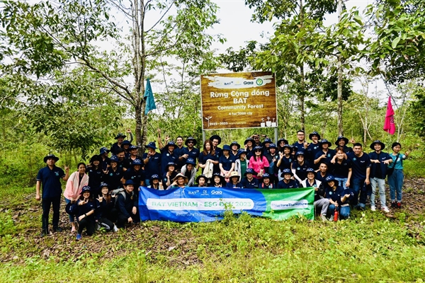 Nhân viên của BAT Việt Nam đã chung tay cùng Trung tâm bảo tồn thiên nhiên Gaia trồng hơn 40 hectares rừng tại Khu Bảo tồn Thiên nhiên Văn hoá Đồng Nai vào tháng 8 năm 2023.
