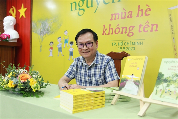 Nhà văn Nguyễn Nhật Ánh trong buổi giới thiệu sách