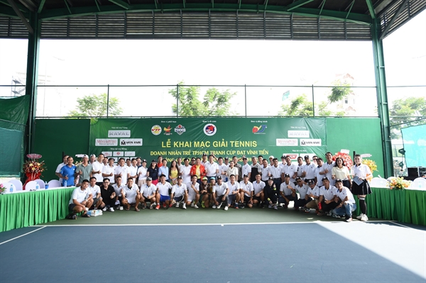 Giải Tennis Doanh Nhân Trẻ TP.HCM năm 2023 tranh cúp Đạt Vĩnh Tiến với sự tham dự của 260 tay vợt là các doanh nhân tại TP.HCM và các tỉnh thành khác trong hệ thống các Hội Doanh nhân trẻ cả nước.