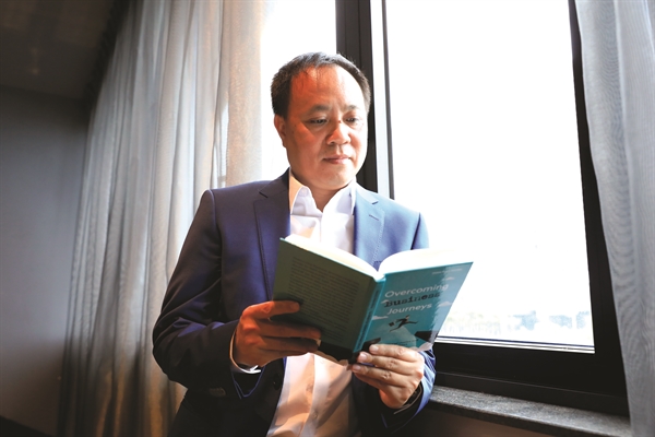 Các cuốn sách viết về những câu chuyện kinh doanh của ông Phan Minh Thông đã được xuất bản ra thế giới và tạo nhiều cảm xúc cho các doanh nhân khác. Ảnh: TL. 