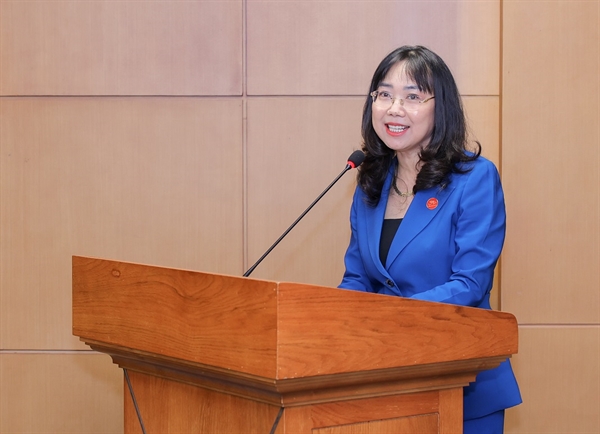 Bà Lê Mai Lan - Phó Chủ tịch Tập đoàn Vingroup kiêm Chủ tịch trường Đại học VinUni phát biểu tại buổi lễ