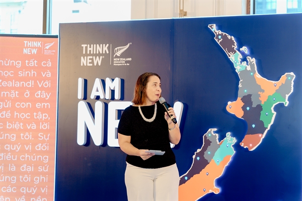 Bà Tredene Dobson - Đại sứ New Zealand tại Việt Nam
