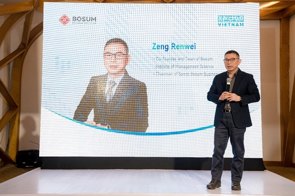 Ông Zeng Renwei - Viện Trưởng & Đồng sáng lập Sands Bosum Business chia sẻ về hành trình phát triển của doanh nghiệp. (Nguồn: Sands Bosum Business)