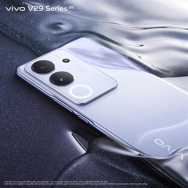 V29e 5G được thiết kế khuôn viền mỏng cùng thiết kế liền khối tổng thể hài hoà cho cảm giác cầm nắm rất dễ chịu.