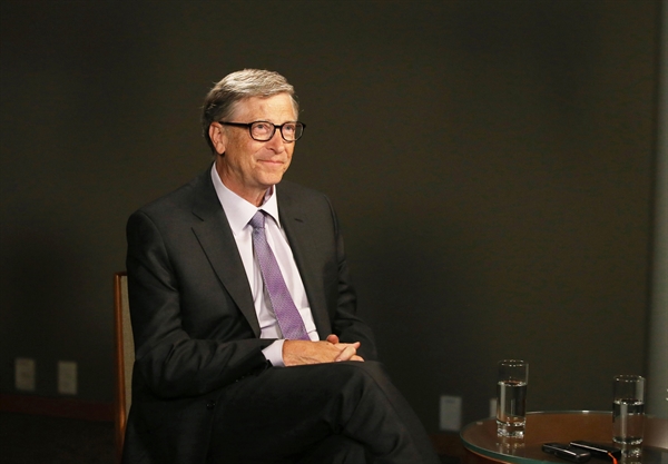 Bill Gates là một tỷ phú với tài sản ròng trị giá 122 tỷ USD. Ảnh: CNN