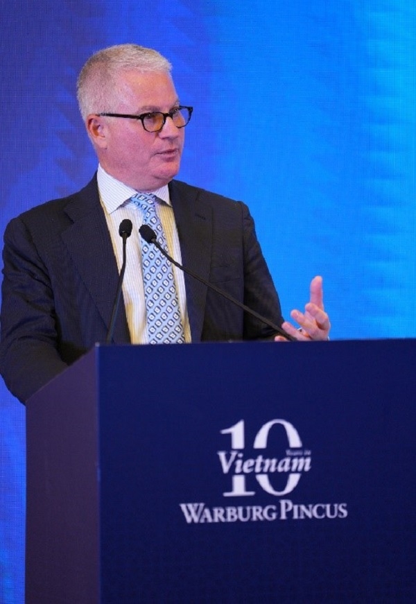 Ông Chip Kaye, CEO Warburg Pincus phát biểu nhân dịp kỷ niệm 10 năm Warburg Pincus đầu tư tại Việt Nam 