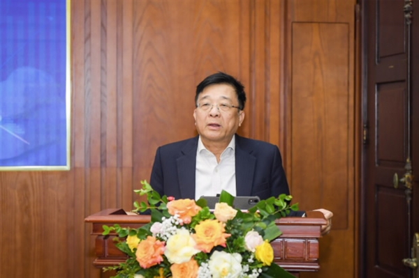 Tổng Thư ký VNBA Nguyễn Quốc Hùng chia sẻ tại Hội thảo. Ảnh: NHNN