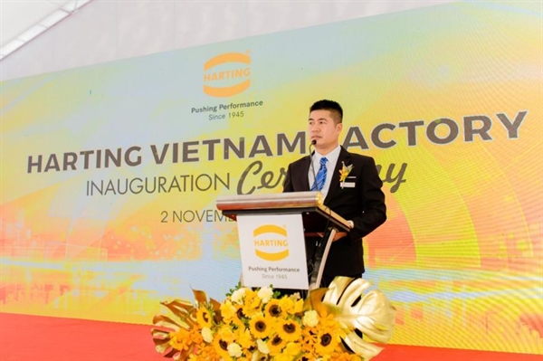 Ông Dương Văn Tiệp - Giám đốc vận hành phát biểu. Ảnh: HARTING Việt Nam