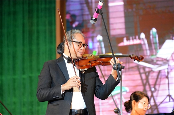Nghệ sỹ violin Tăng Thành Nam