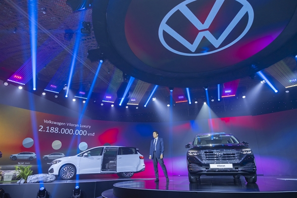 Volkswagen ra mat mau xe MPV Viloran o Viet Nam