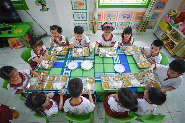 Bữa ăn học đường tại Trường mầm non Sơn Ca – Tam Kỳ - Quảng Nam