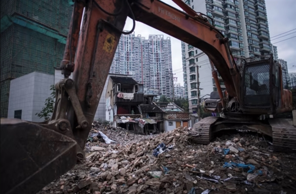 Việc chuyển đổi các khu dân cư cũ thành các tòa nhà cao tầng từng đóng vai trò là động lực tăng trưởng cho nền kinh tế Trung Quốc. Ảnh: Getty Images.