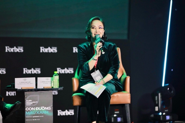 Bà Ức My tham gia và đóng góp ý kiến về nông nghiệp bền vững tại nhiều Hội nghị trong và ngoài nước, trong đó có Hội nghị Phát triển bền vững do Forbes Việt Nam tổ chức năm 2023.