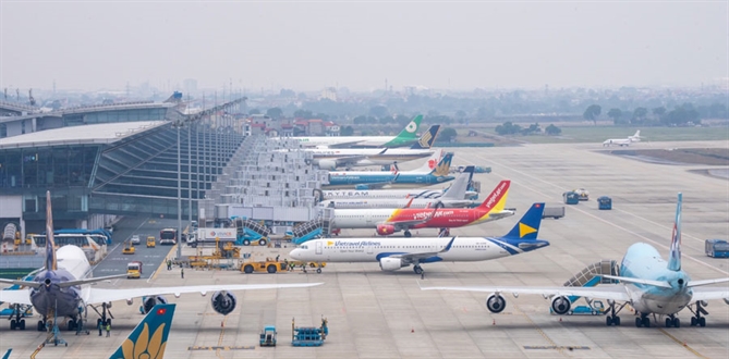Trong năm qua, Cảng Hàng không quốc tế Nội Bài đã không ngừng nỗ lực nâng cao chất lượng dịch vụ, bảo đảm chất lượng phục vụ hành khách. Ảnh: TL