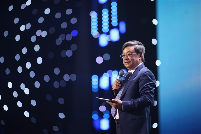 Ôg Nguyễn Đăng Quang, Chủ tịch Masan Group, đề nghị lấy ý kiến cổ đông về việc ứng cổ tức của MCH 2024 từ nguồn lợi nhuận sau thuế chưa phân phối năm 2023. 