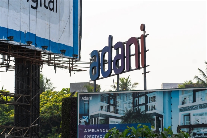 Tập đoàn Adani là tập đoàn cơ sở hạ tầng lớn ở Ấn Độ. Noemi Cassanelli/CNN