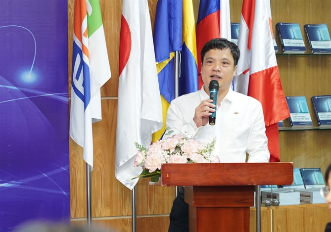 Ông Nguyễn Văn Khoa - Tổng giám đốc Tập đoàn FPT  phát biểu tại Lễ ký kết