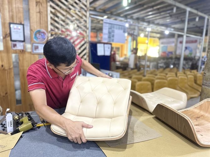 Discover global contract furniture - Upholstery solutions