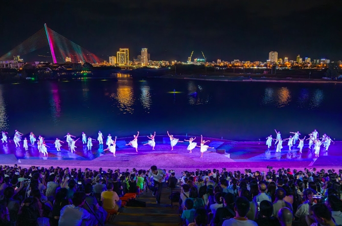 Show trình diễn