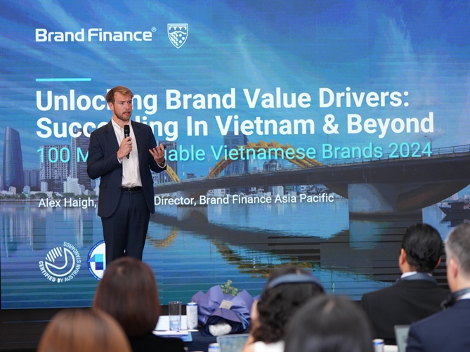 Ông Alex Haigh - Giám đốc điều hành Brand Finance Châu Á Thái Bình Dương nhấn mạnh về tầm quan trọng của việc truyền tải câu chuyện thương hiệu trong việc gia tăng giá trị thương hiệu.