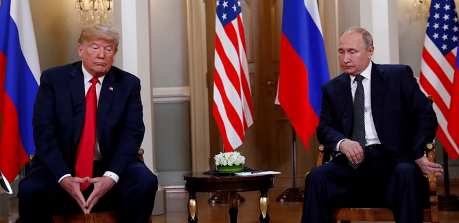 Vào ngày 16/7/2018, Tổng thống Donald Trump gặp gỡ Tổng thống Nga Vladimir Putin tại Helsinki, Phần Lan. Cuộc gặp diễn ra trong bối cảnh căng thẳng gia tăng giữa Mỹ và Nga, đặc biệt là liên quan đến các cáo buộc Nga can thiệp vào bầu cử tổng thống Mỹ năm 2016. Đây là cuộc gặp chính thức đầu tiên giữa ông Trump và ông Putin sau khi Trump nhậm chức vào năm 2017. 