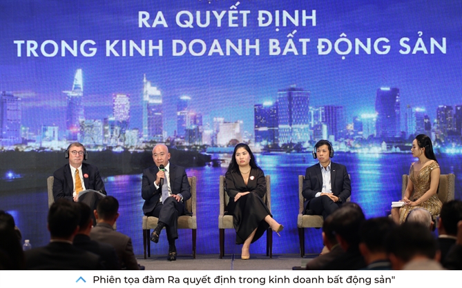 Hoi nghi Quan tri Doanh nghiep & Le Ton vinh “TOP 50 Cong ty kinh doanh hieu qua nhat Viet Nam 2024” va “Bat dong san tieu bieu 2024”