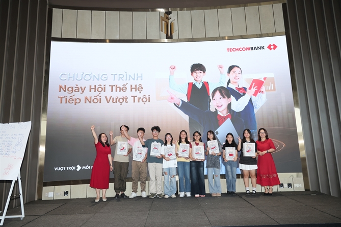 Techcombank tiep tuc hanh trinh xay dung nen tang tai chinh som cho the he tiep noi vuot troi