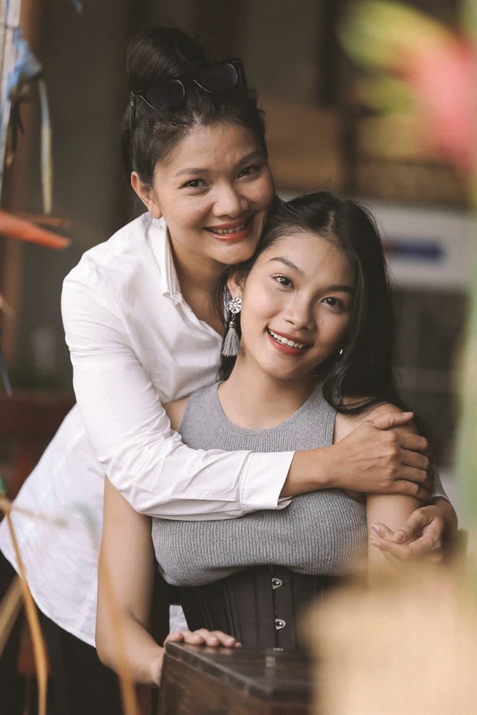 Dien vien Kieu Trinh: Van may nghe dien