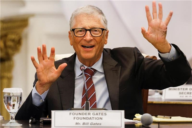 Tài sản ròng hiện tại của Bill Gates là 108 tỉ USD, theo Chỉ số Tỉ phú của Bloomberg ông xếp vị trí thứ năm thế giới.