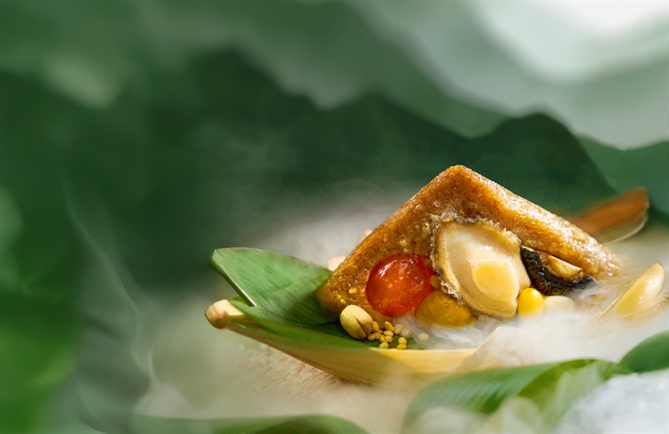 Li Bai ra mat banh ba trang thuong hang