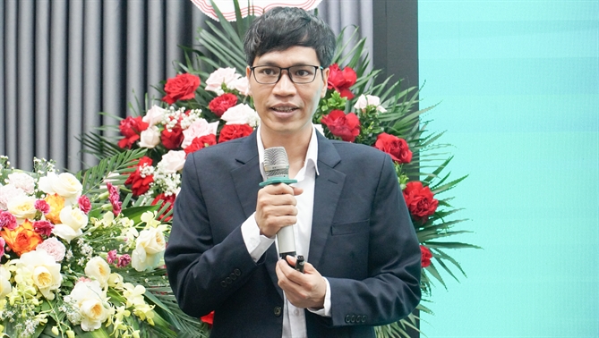 Tiến sĩ Trần Hữu Trí - Trưởng khoa Ngôn ngữ và Văn hoá Việt Nam và Đông Nam Á, Trường Đại học Ngoại ngữ - Đại học Quốc gia Hà Nội.