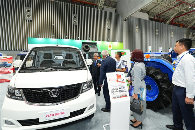 Hình ảnh tại buổi khai mạc. 