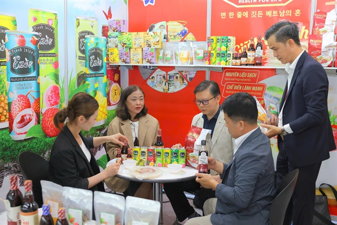Đối tác, đại lý    tìm hiểu nước mắm Uncle ba và Phú Nhĩ  tại gian hàng SASCO (3)