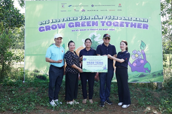 Taiwan Excellence gop 2.000 cay xanh cho Vuon Quoc gia Ba Vi