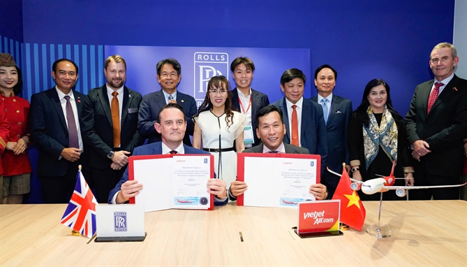 Vietjet và Rolls-Royce ký kết đặt hàng thêm 40 động cơ Trent 7000 dành cho đội bay A330neo