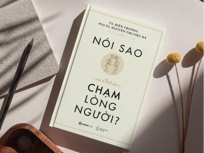 Ra mat sach “Noi sao cho cham long nguoi”