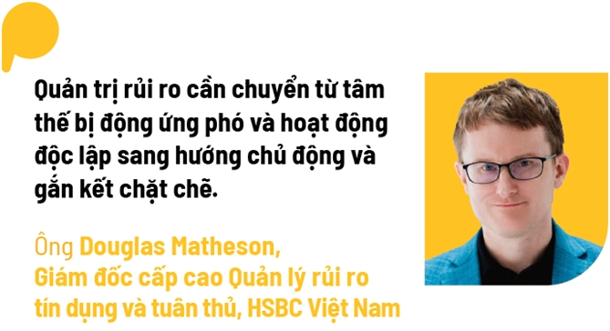 Song chung voi “thien nga den”