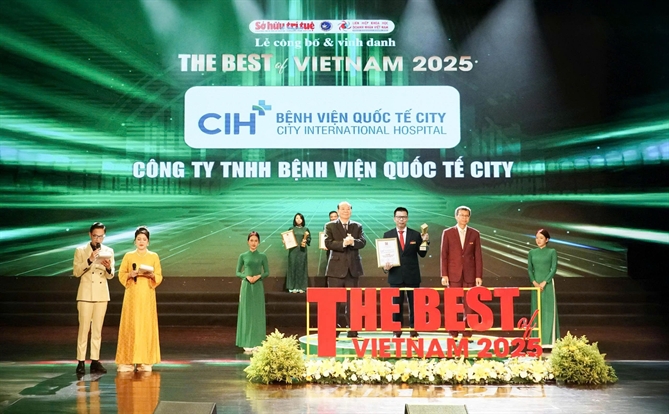 Benh vien Quoc te City lien tiep nhan hai giai thuong danh gia, khang dinh vi the tien phong trong nganh y te Viet Nam