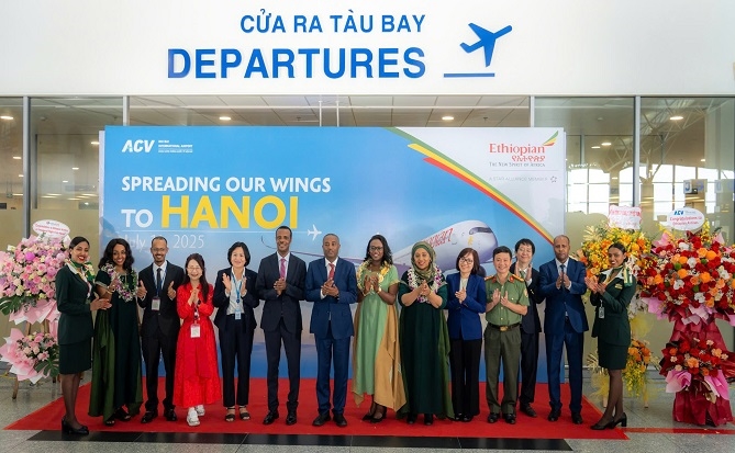 1.	Hãng Hàng không Ethiopian Airlines chính thức khai trương đường bay thương mại đến Hà Nội