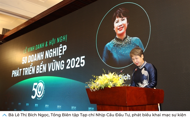 Phong su anh: Le vinh danh TOP 50 Doanh nghiep Phat trien Ben vung tieu bieu 2025