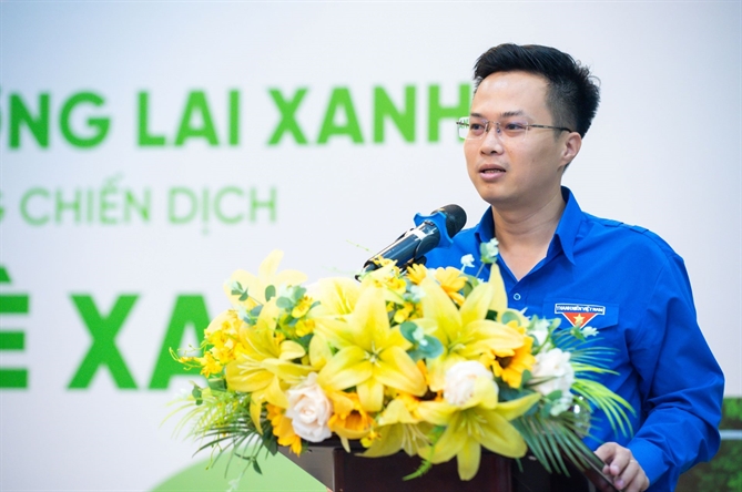 Đồng chí Tạ Hồng Sơn, Ủy viên Ban Chấp hành Trung ương Đoàn, Bí thư Đoàn Thanh niên Bộ Nông nghiệp và Môi trường, nhấn mạnh tầm quan trọng của việc kết nối nguồn lực và mạng lưới viện, trường trên toàn quốc trong công cuộc chuyển đổi xanh.