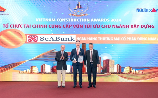 SeABank vinh dự nhận giải thưởng “Tổ chức tài chính cung cấp vốn tối ưu nhất cho ngành xây dựng” do Tổng hội Xây dựng Việt Nam trao tặng